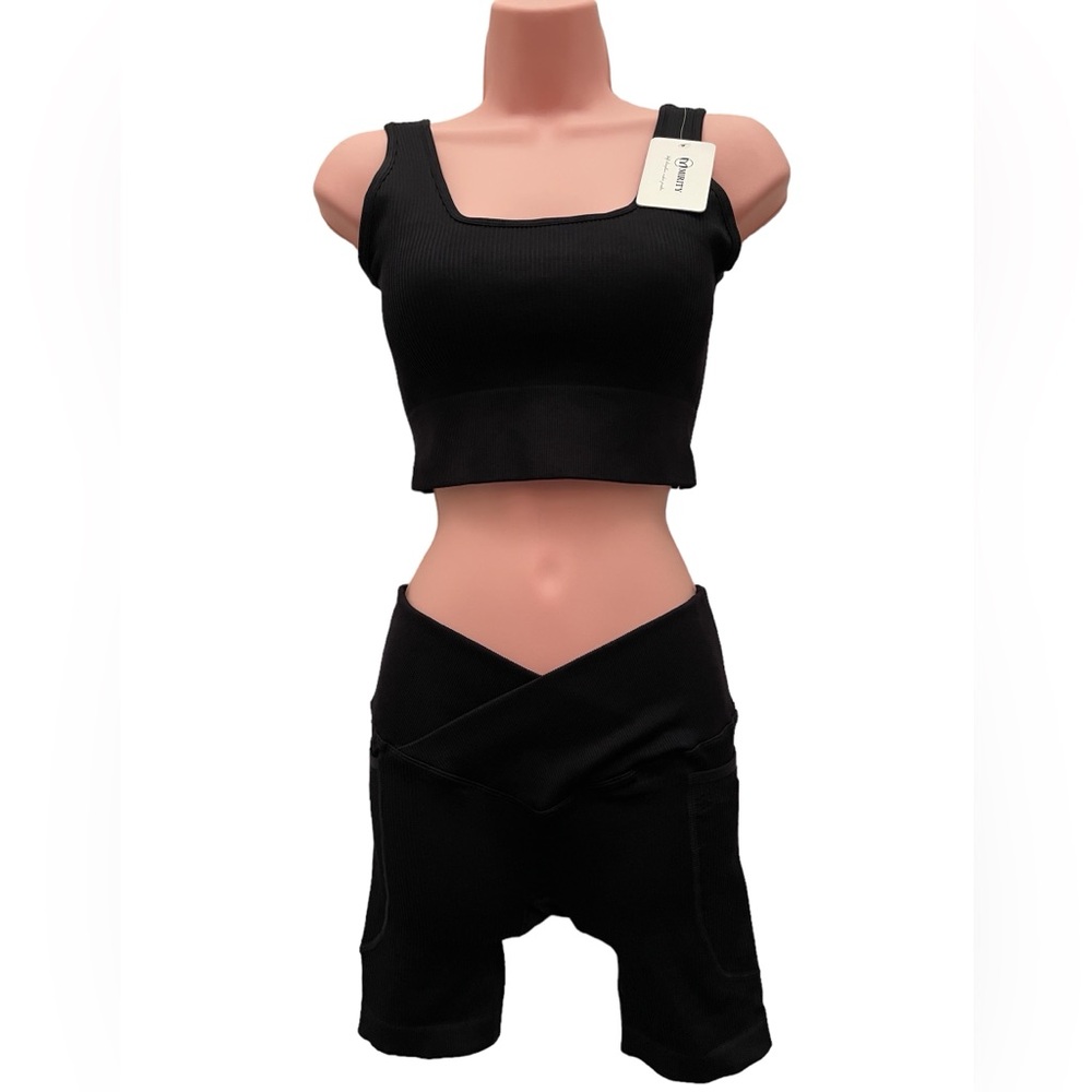 NWT Mirity Women’s yoga bra neckline top and shorts set size M